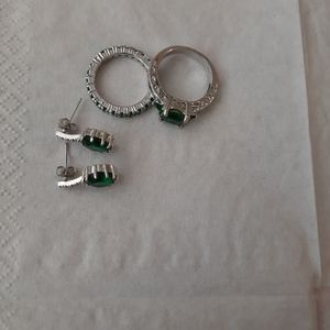 Set Rings and earrings